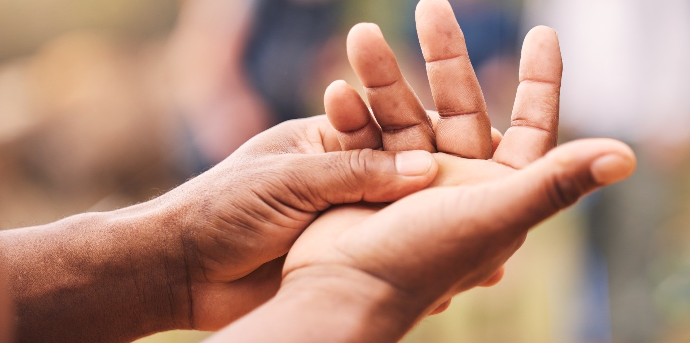 為什麼會手麻？舒緩手麻這三招學起來